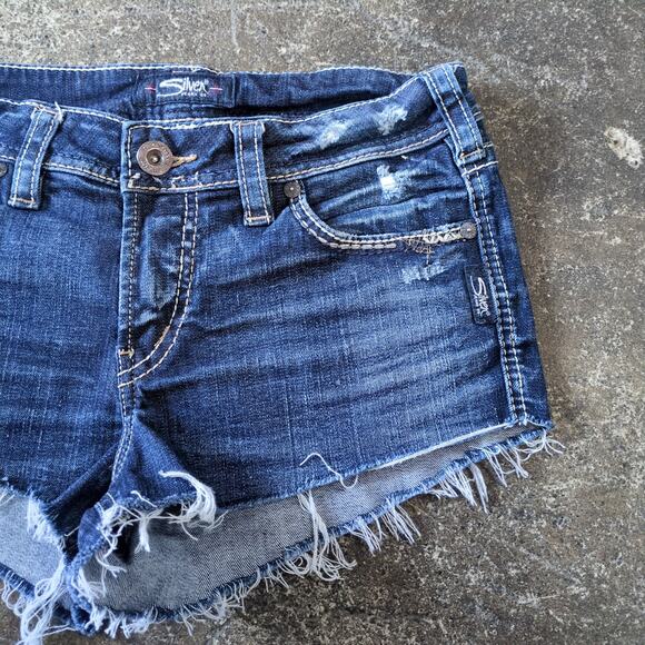 Silver Jeans Cut Off Denim Jean Shorts Womens 26 Blue Distressed Dark Stretch 2" - Picture 3 of 8